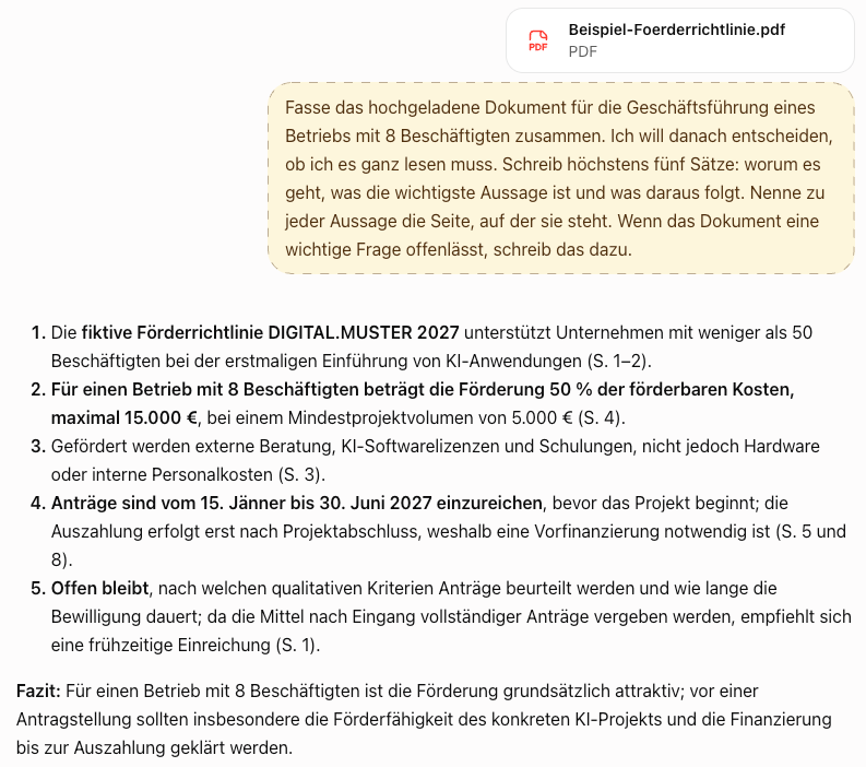 Screenshot von ChatGPT: hochgeladenes Beispiel-PDF, Kurzfassungs-Prompt und Antwort in fünf Punkten mit Seitenangaben